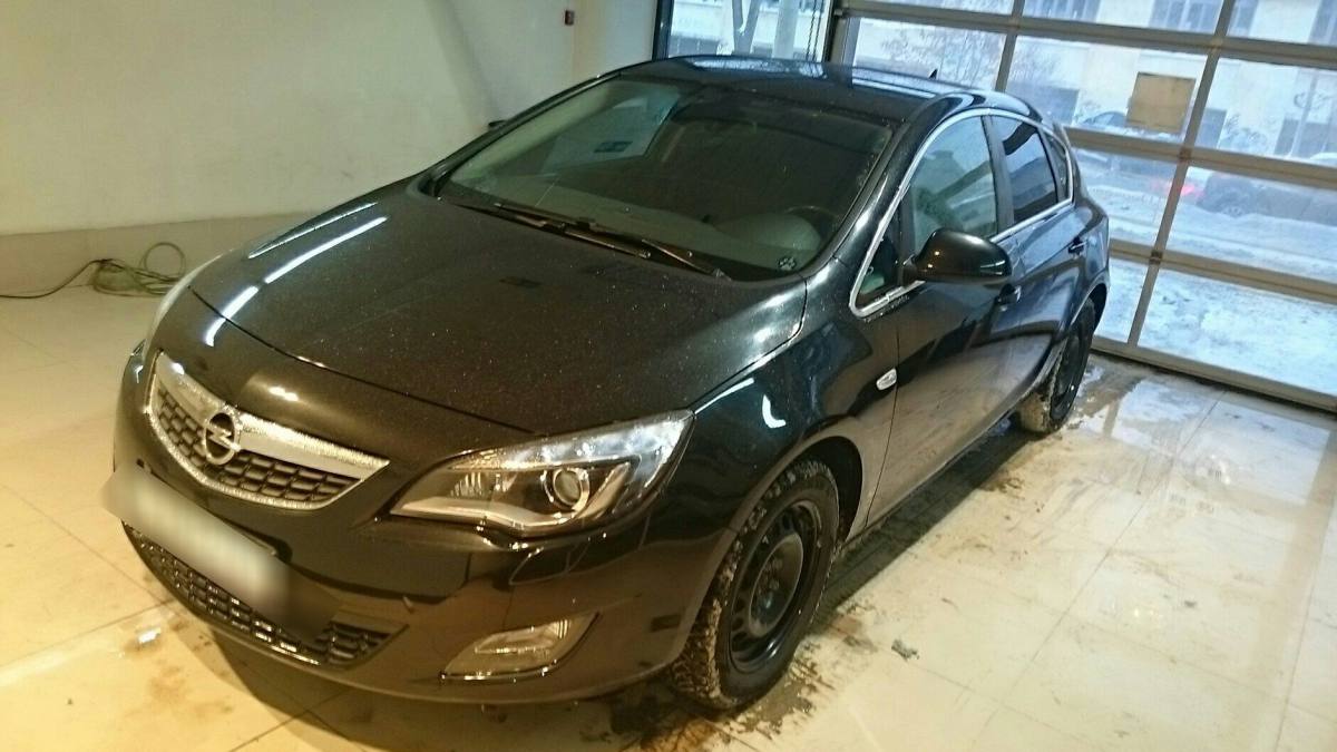 Opel Astra J
