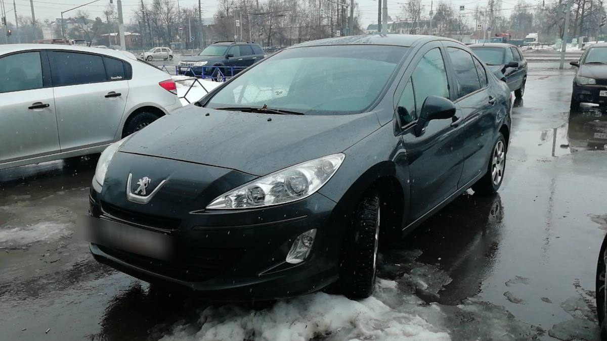 Peugeot 408