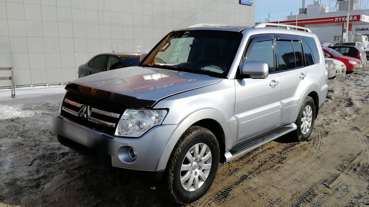 Mitsubishi Pajero IV
