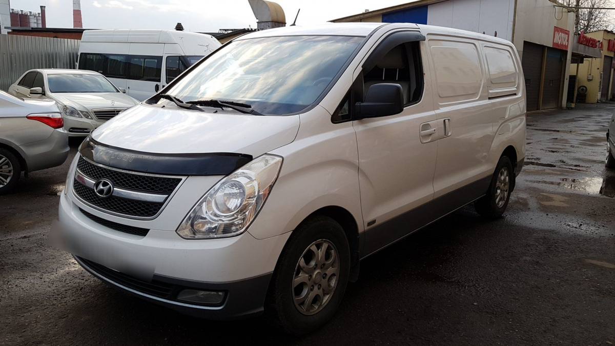 Hyundai Grand Starex