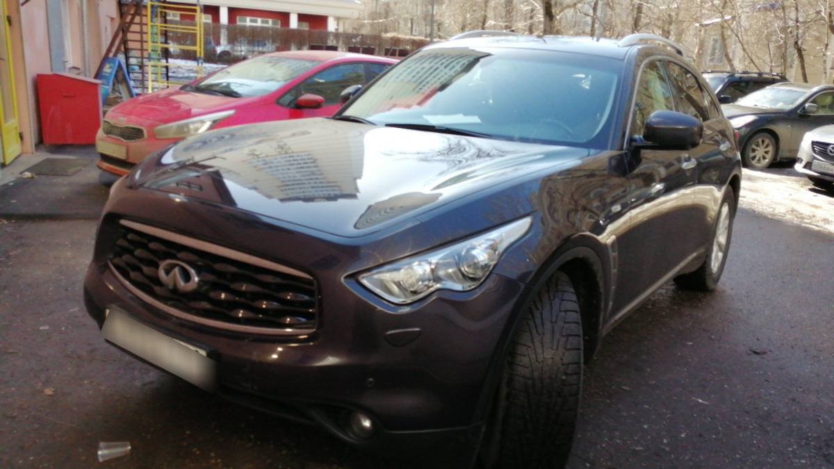 Infiniti FX II