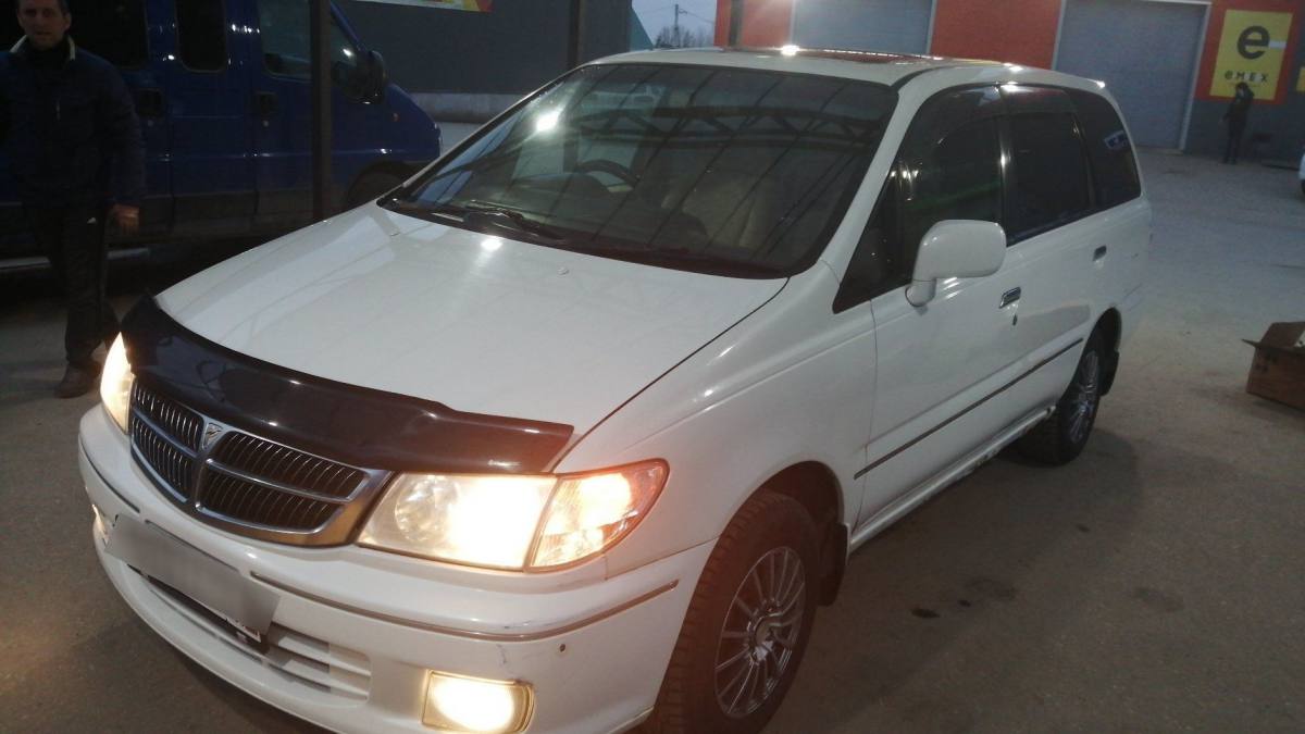 Nissan Presage I