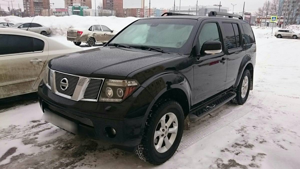 Nissan Pathfinder III