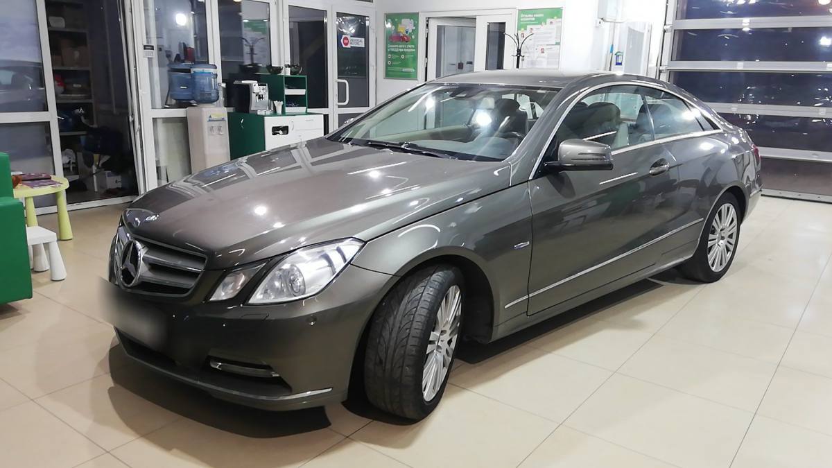 Mercedes-Benz E-klasse IV (W212, S212, C207)
