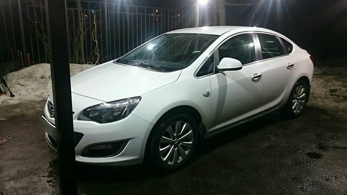 Opel Astra J Рестайлинг 2013