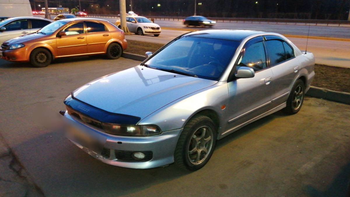 Mitsubishi Galant VIII