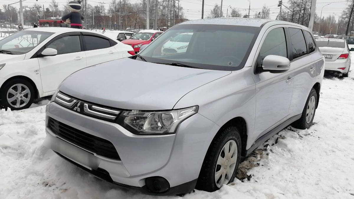 Mitsubishi Outlander III