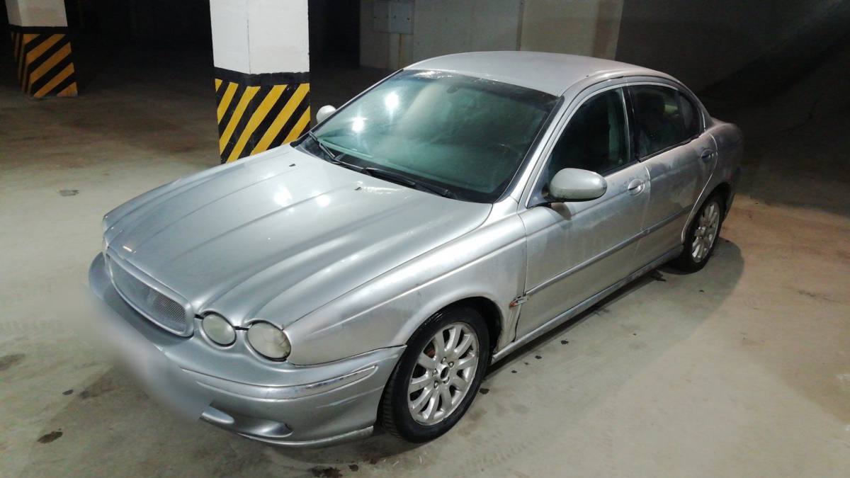 Jaguar X-Type