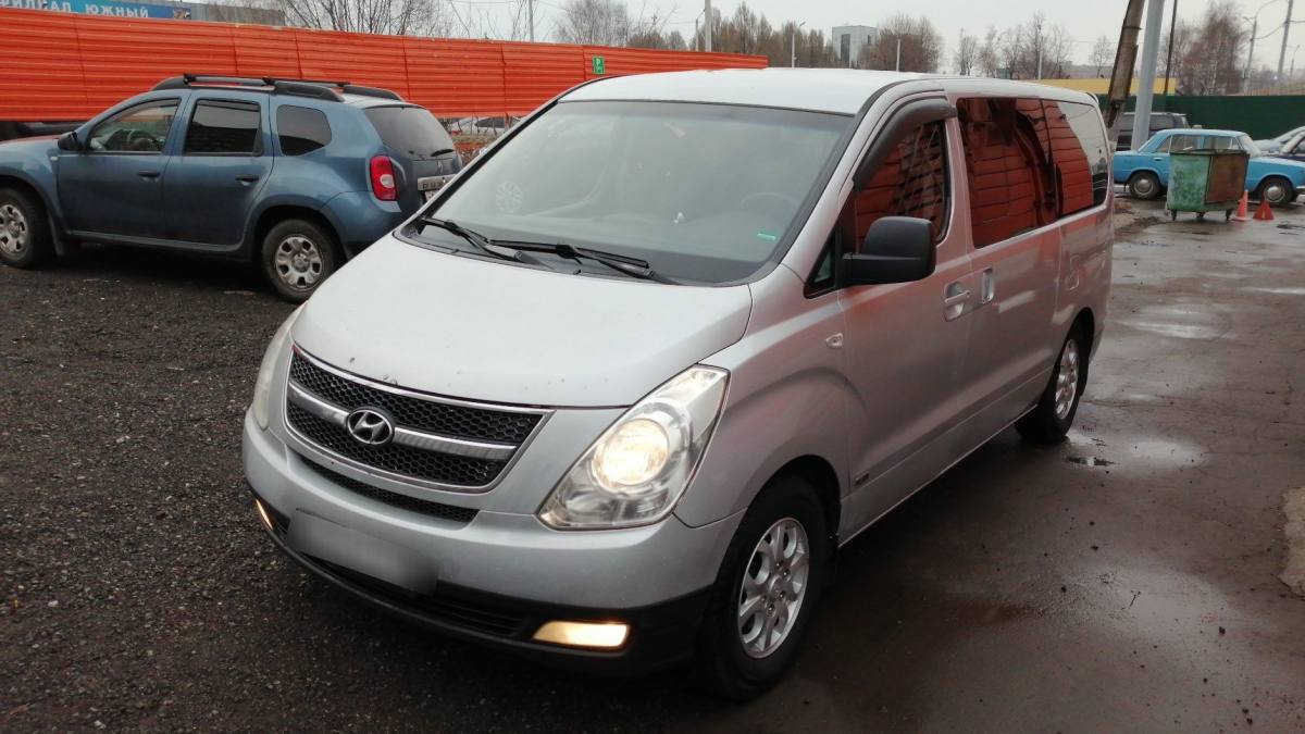 Hyundai Grand Starex