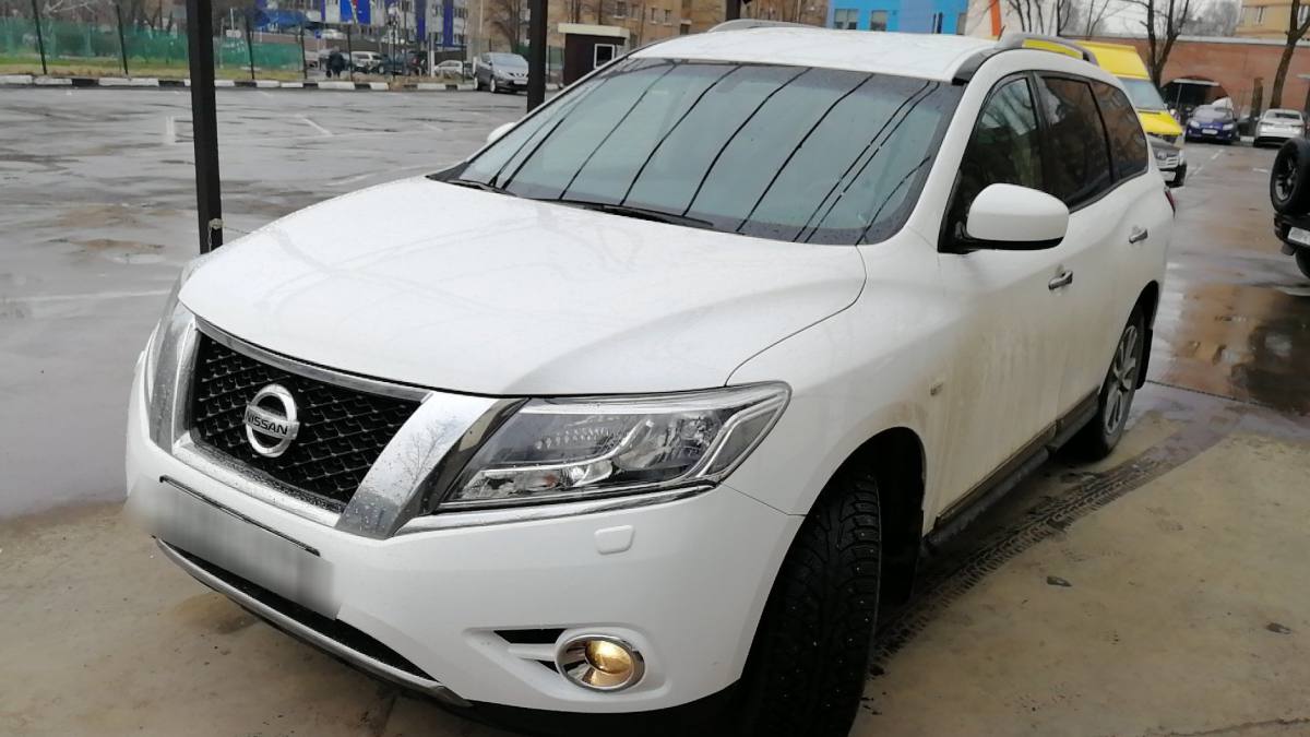 Nissan Pathfinder IV