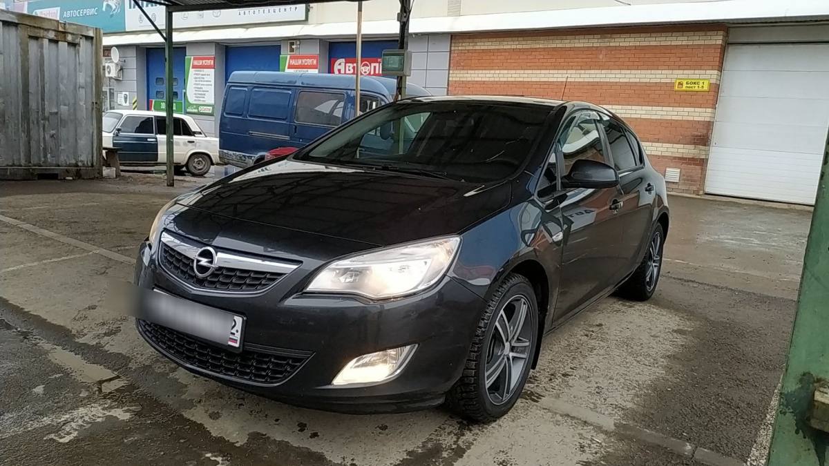 Opel Astra J