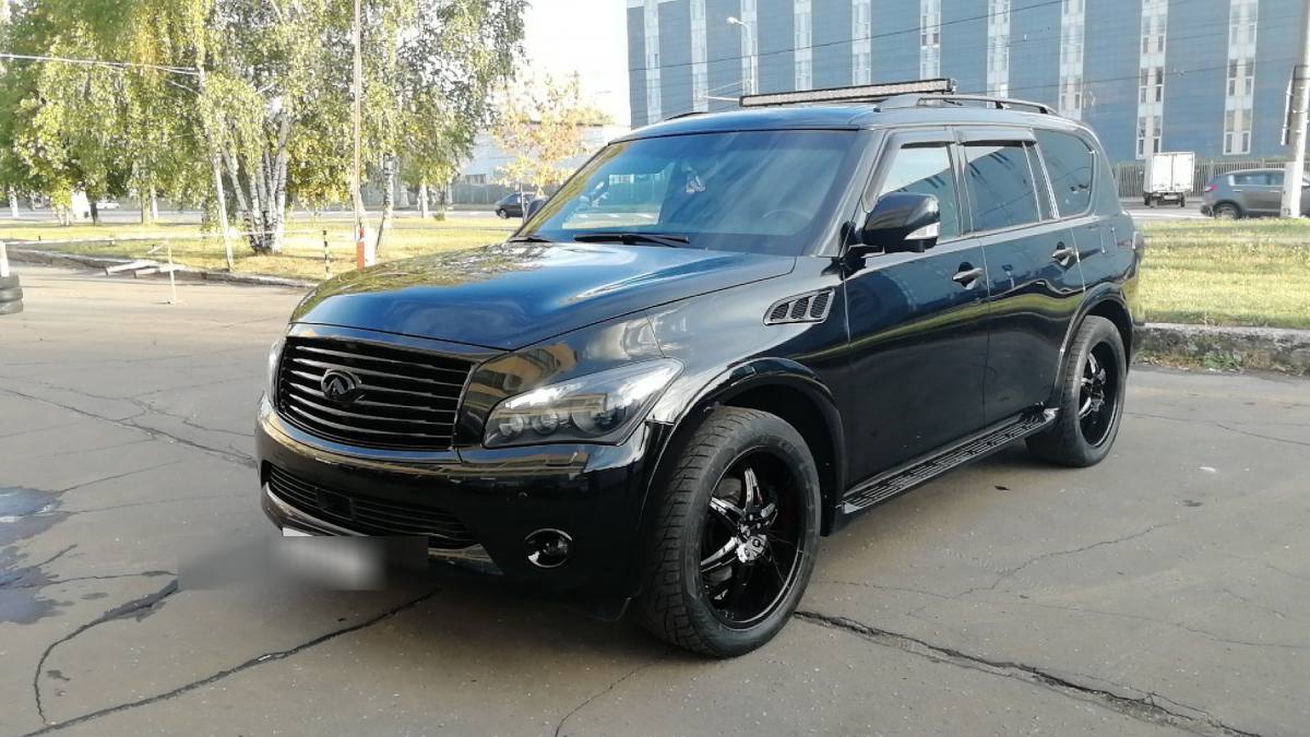 Infiniti QX56 II