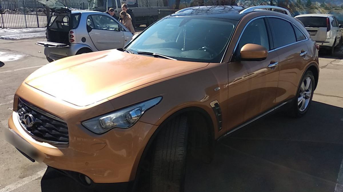 Infiniti FX II 2010