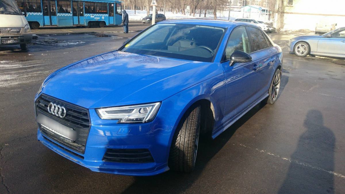 Audi A4 V (B9) 2017