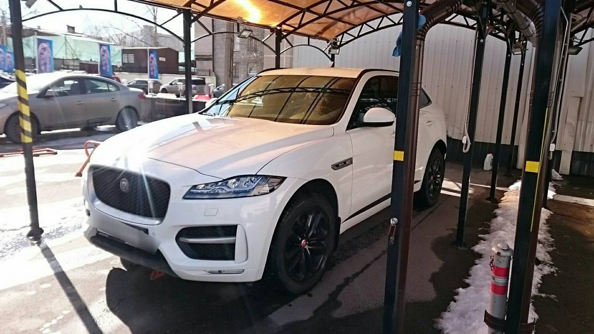 Jaguar F-Pace