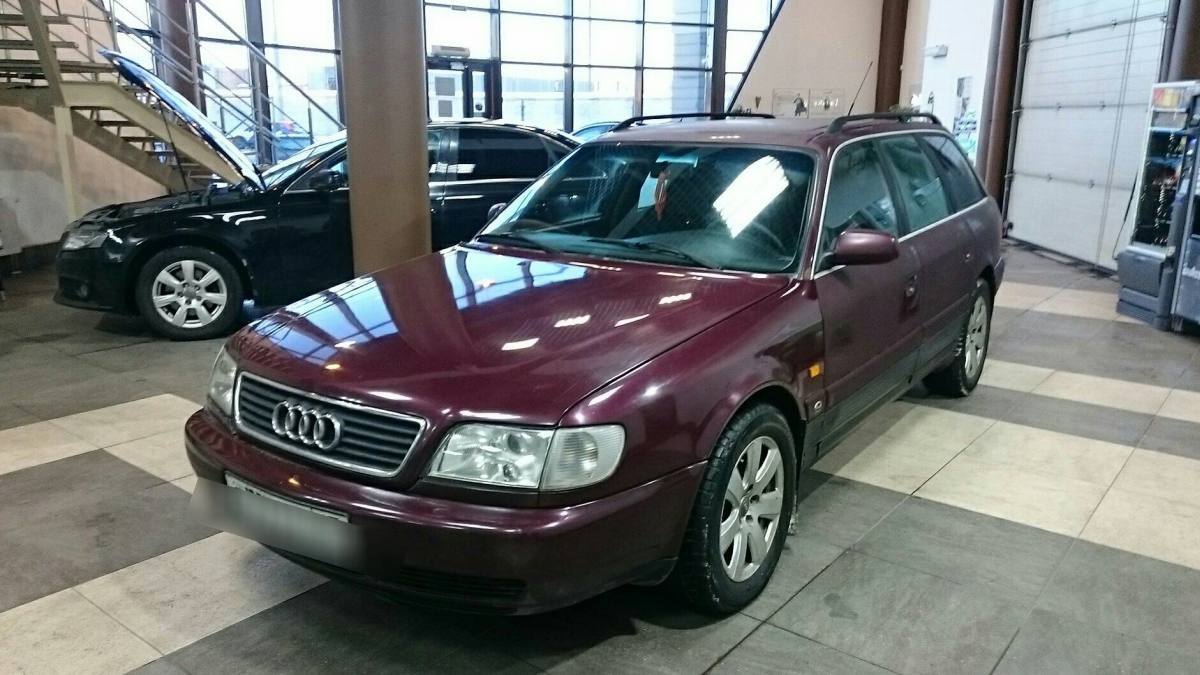 Audi A6 I (C4)