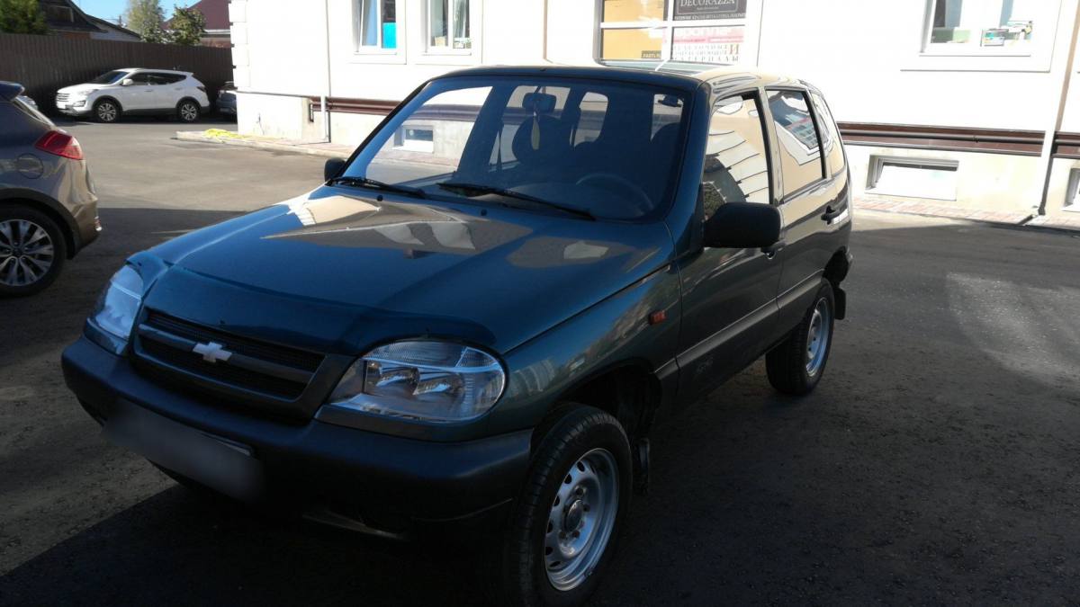 Chevrolet Niva I