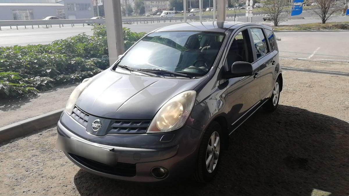 Nissan Note I