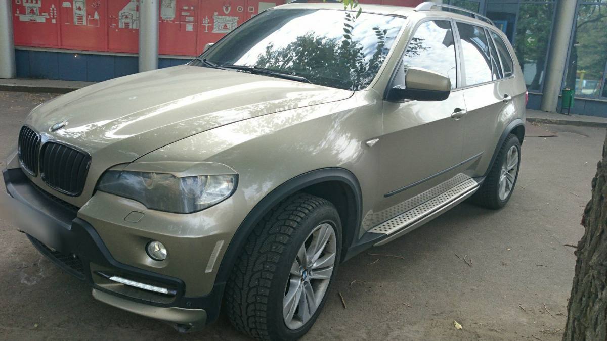 BMW X5 II (E70)