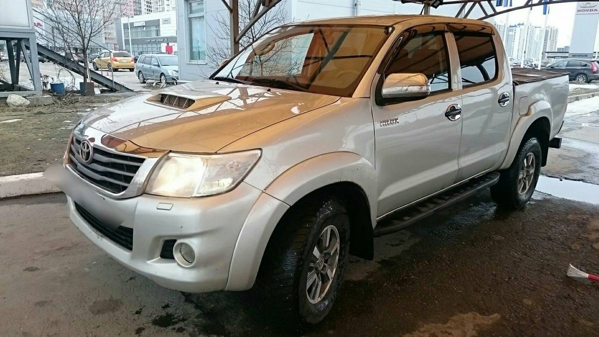 Toyota Hilux VII Рестайлинг 2012