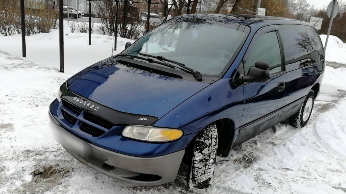 Dodge Caravan III