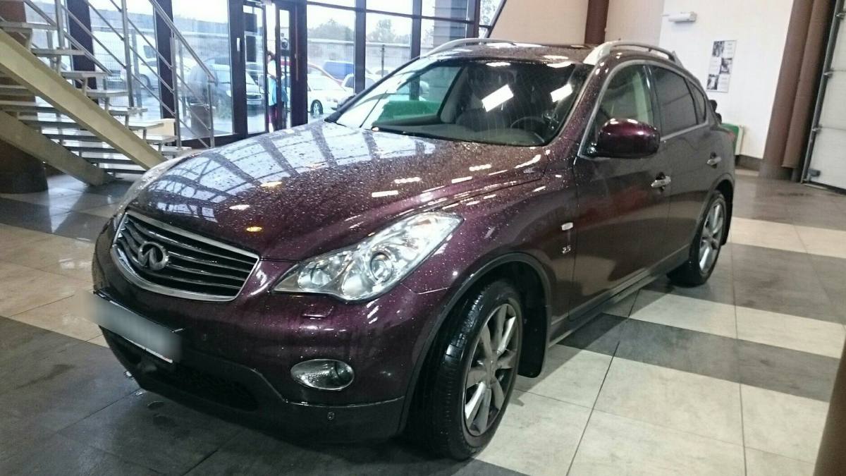 Infiniti QX50 I