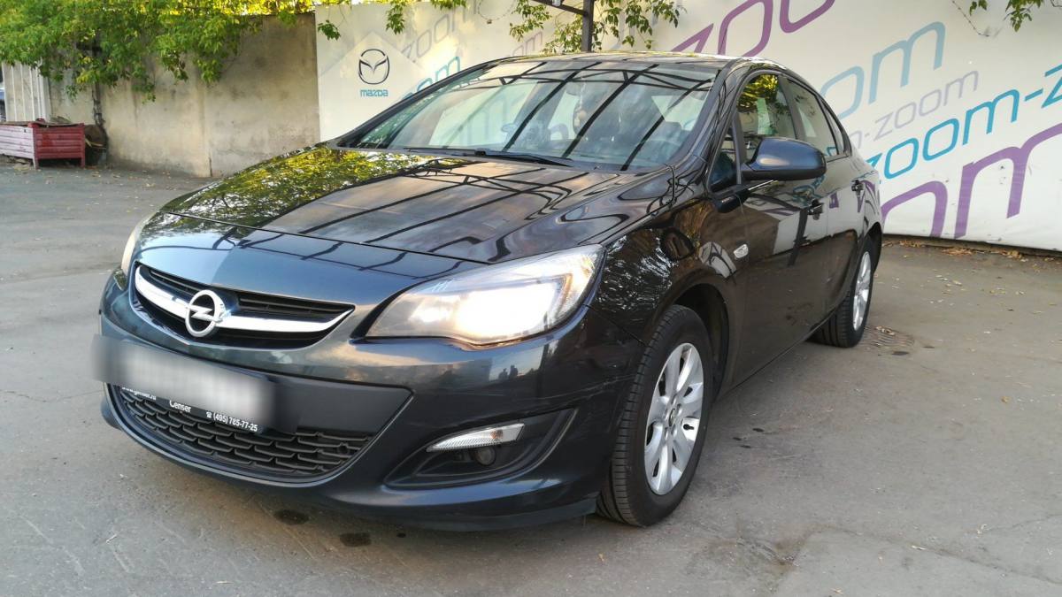 Opel Astra J Рестайлинг 2013