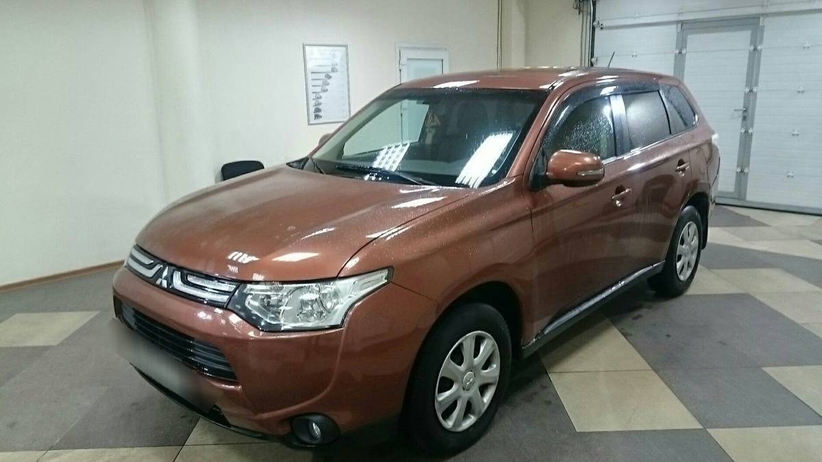 Mitsubishi Outlander III