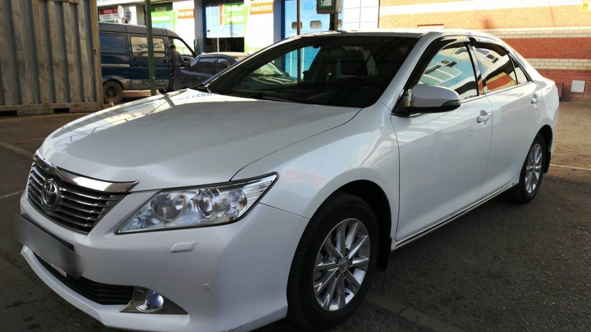 Toyota Camry VII (XV50) 2014