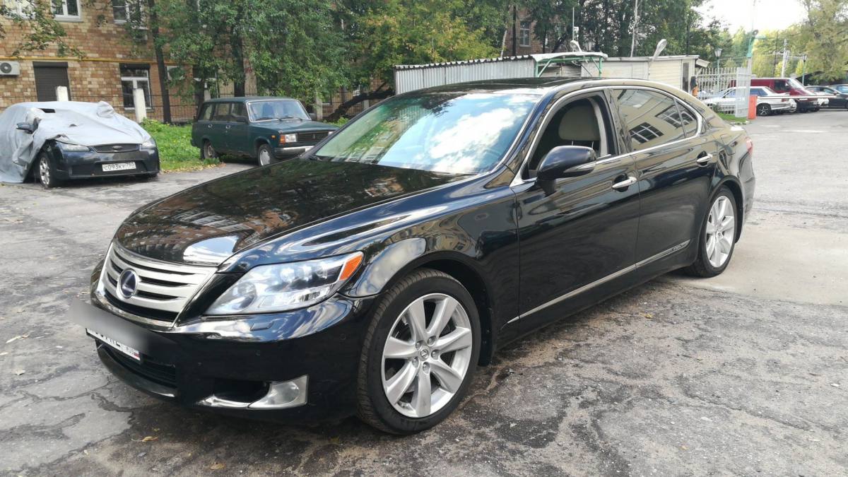 Lexus LS IV 2010