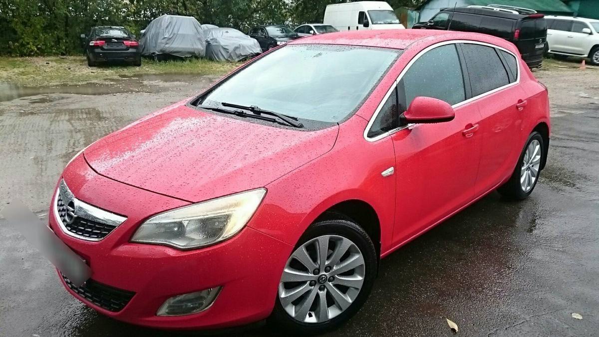 Opel Astra J 2012