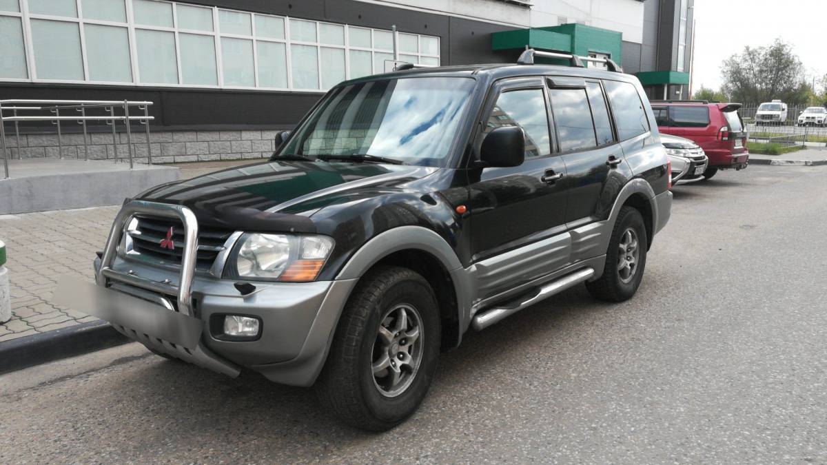 Mitsubishi Pajero III 2002