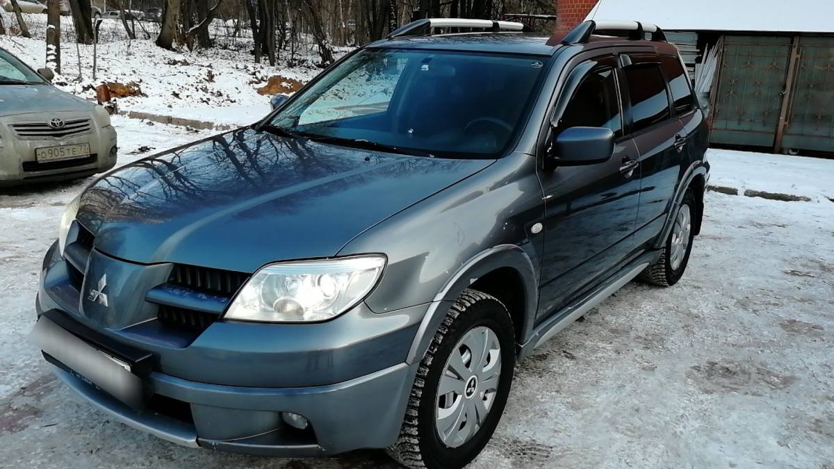 Mitsubishi Outlander I