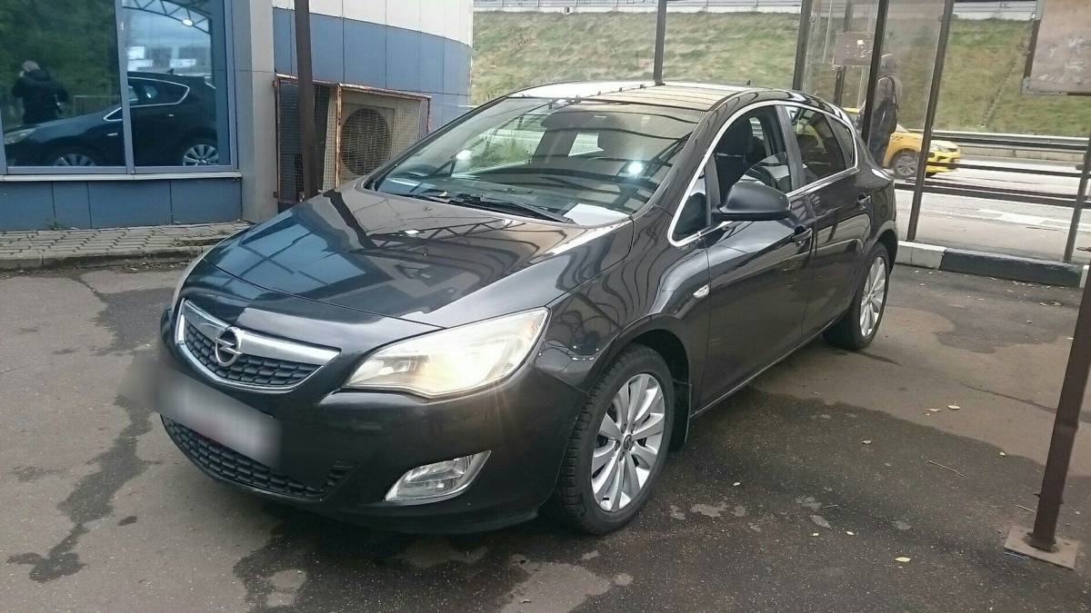 Opel Astra J 2010