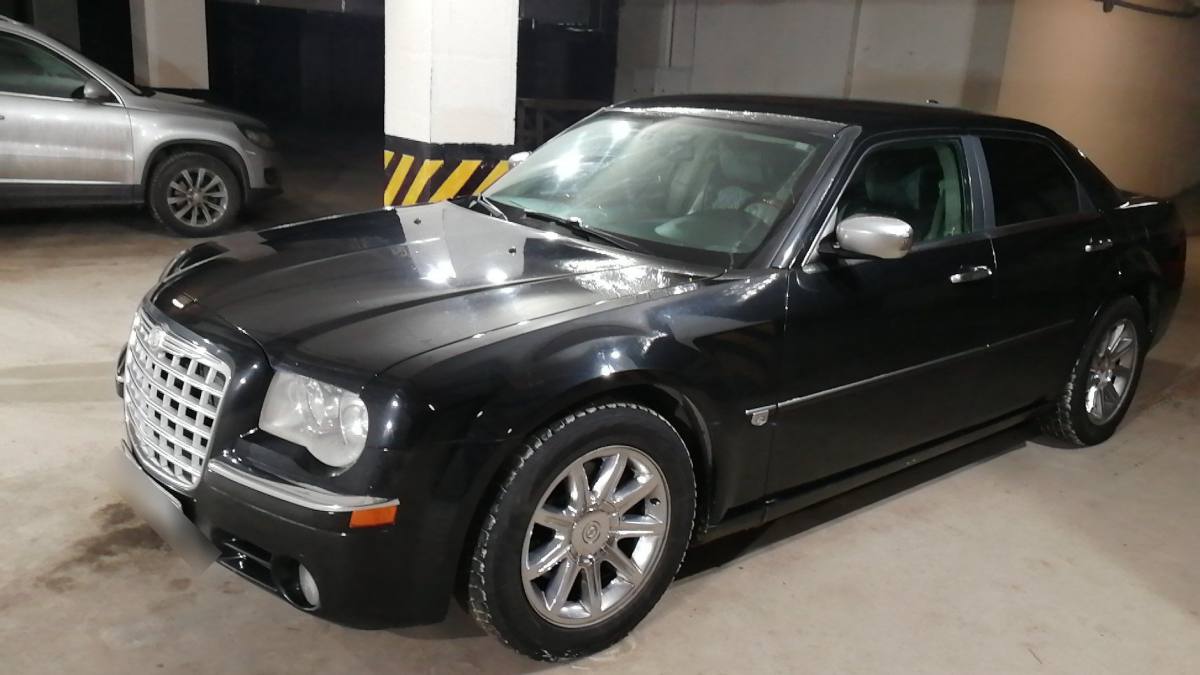 Chrysler 300C I