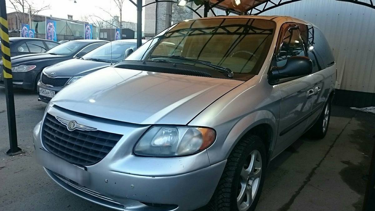 Chrysler Voyager IV 2003