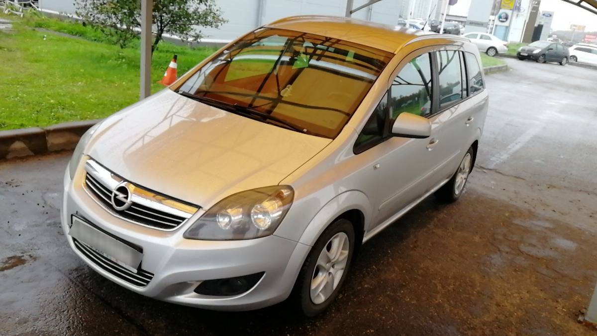 Opel Zafira B Рестайлинг