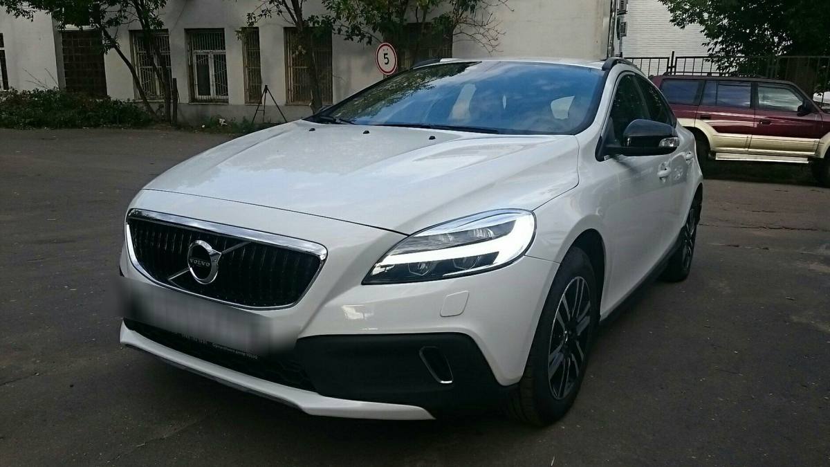 Volvo V40 Cross Country I Рестайлинг 1.5 AT (152 л.с.) [2017] 2017