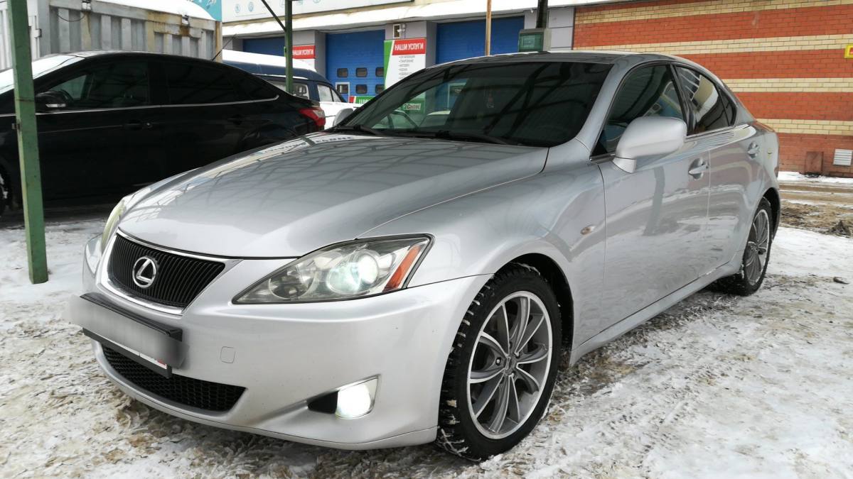 Lexus IS II