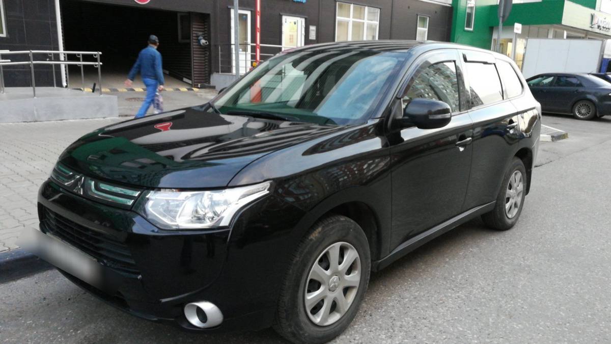 Mitsubishi Outlander III