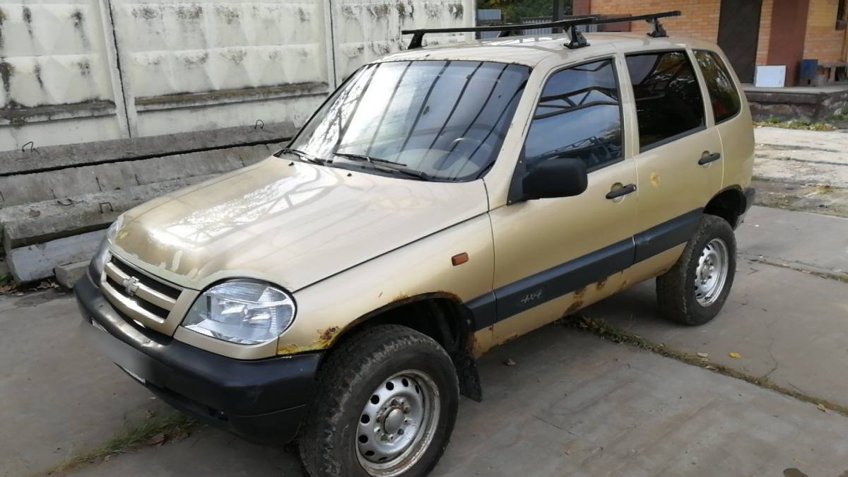 Chevrolet Niva I