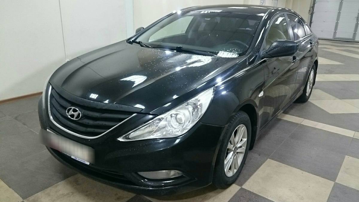 Hyundai Sonata VI (YF)