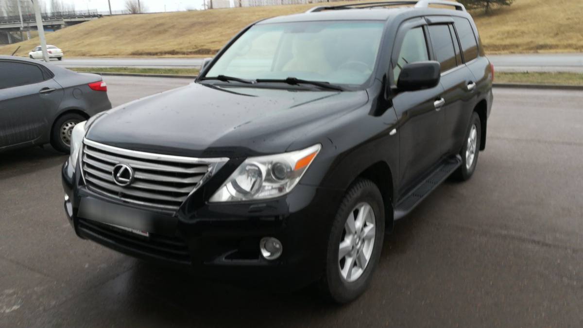 Lexus LX III 2008