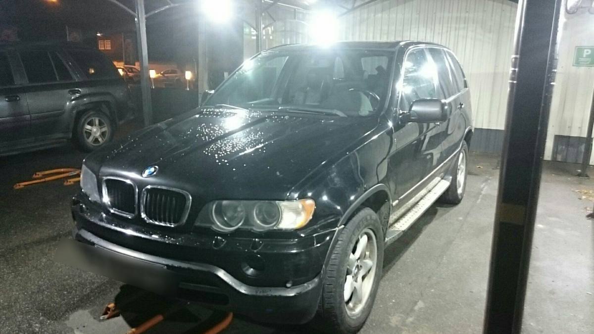 BMW X5 I (E53)