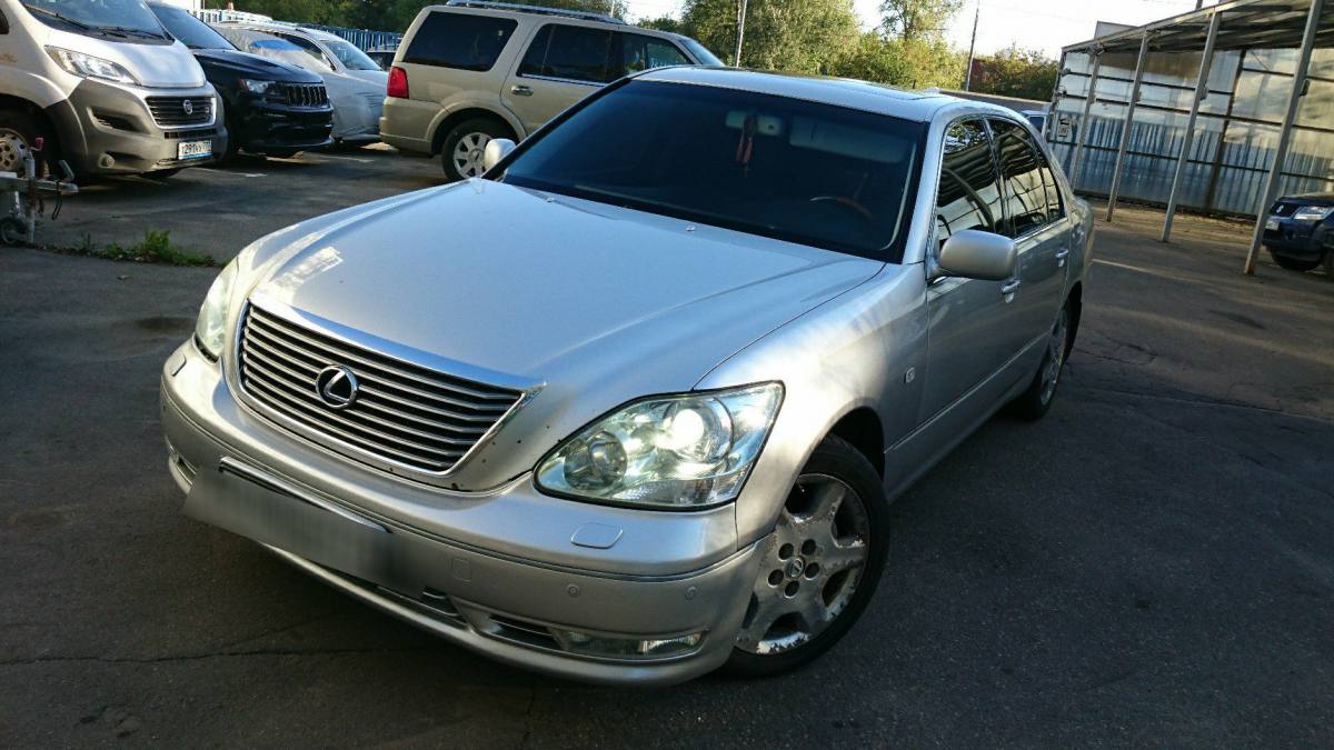 Lexus LS III Рестайлинг 2004