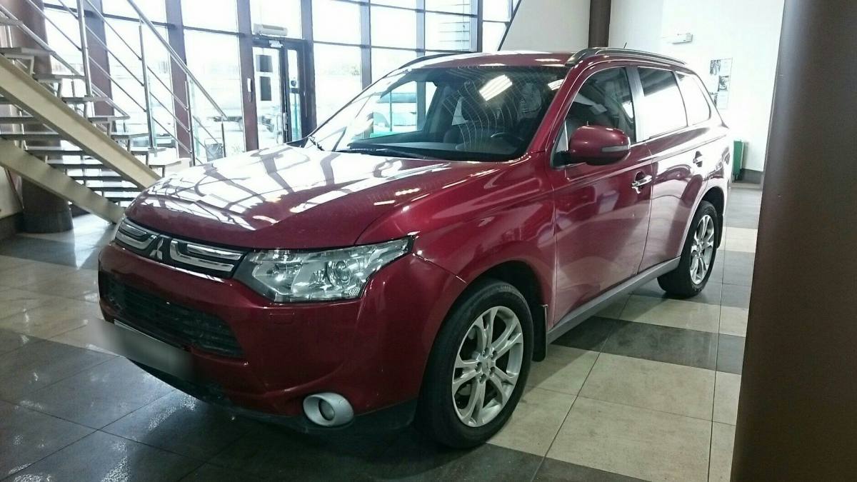 Mitsubishi Outlander III