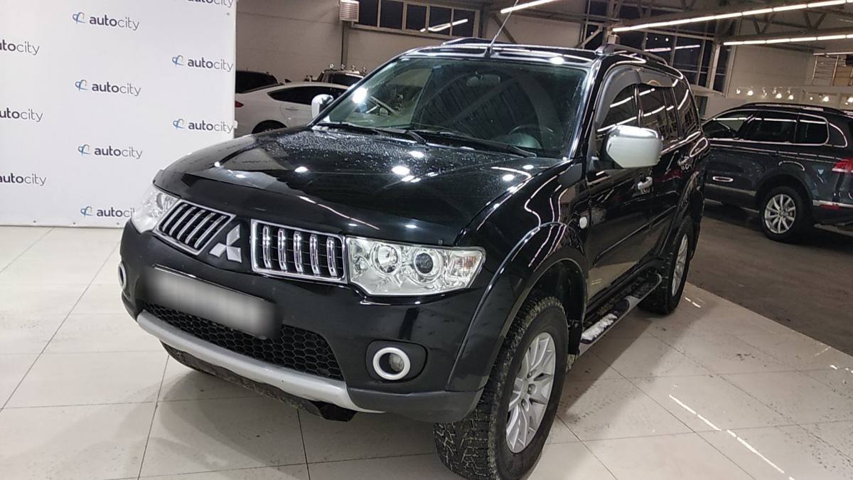 Mitsubishi Pajero Sport II 2012