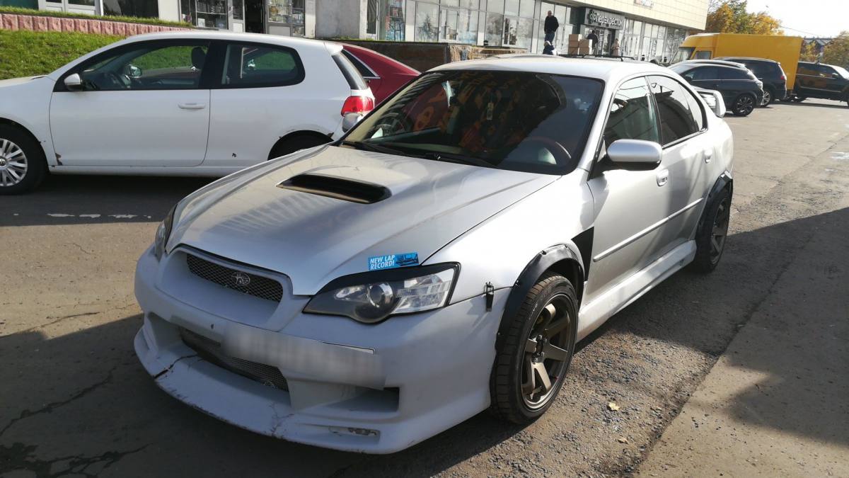 Subaru Legacy IV