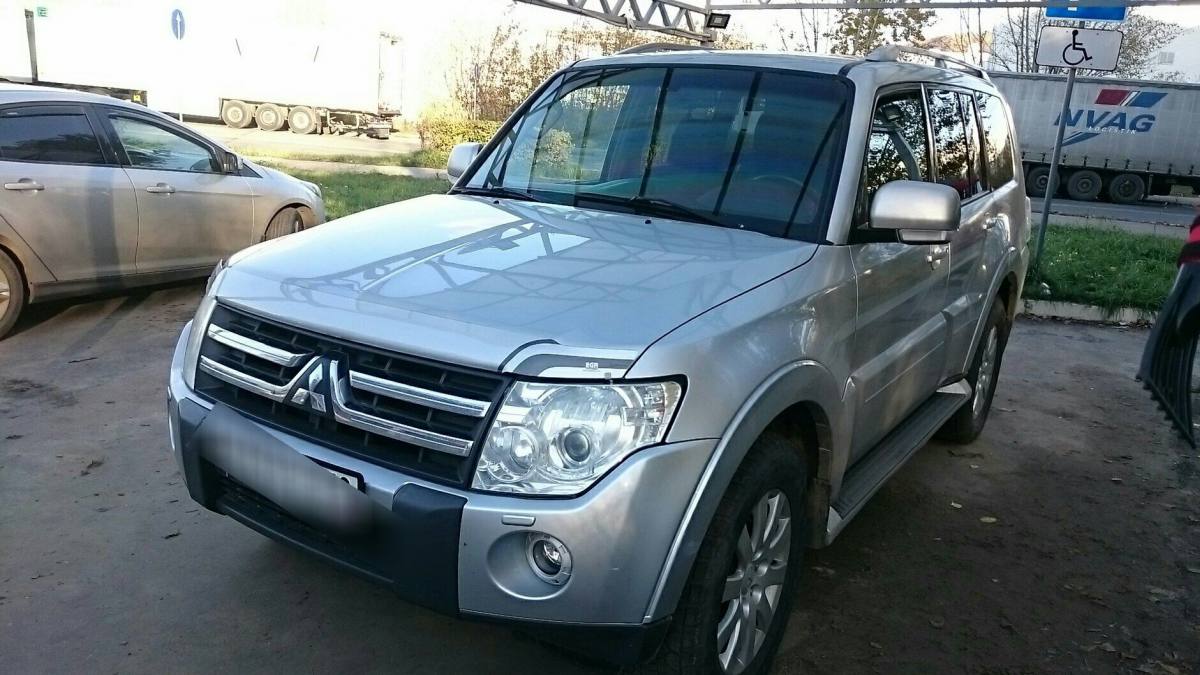 Mitsubishi Pajero IV