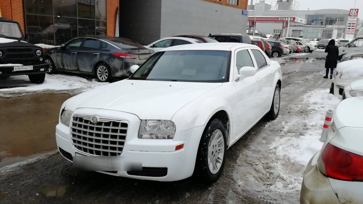 Chrysler 300C I